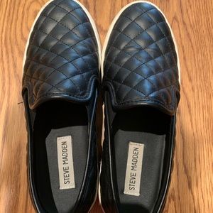 Steve Madden slip on shoes